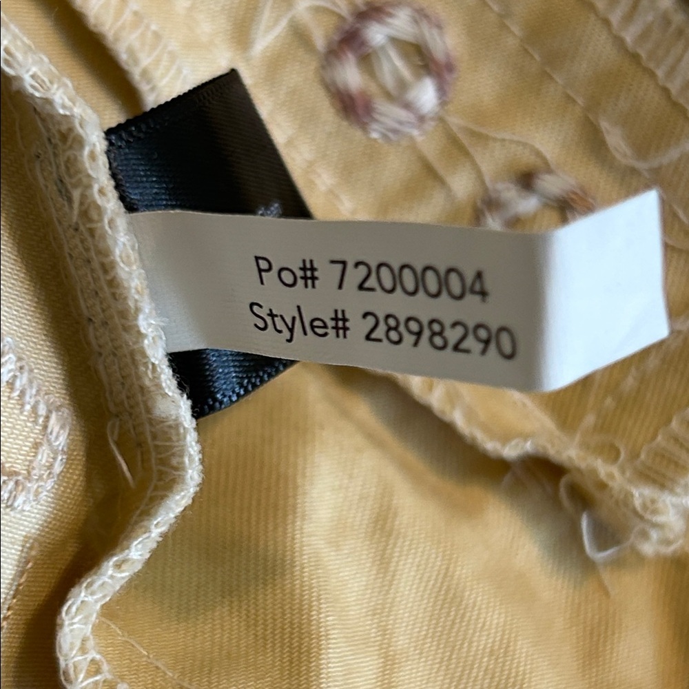Women's Embroidered Jacket - Picture 11 of 16